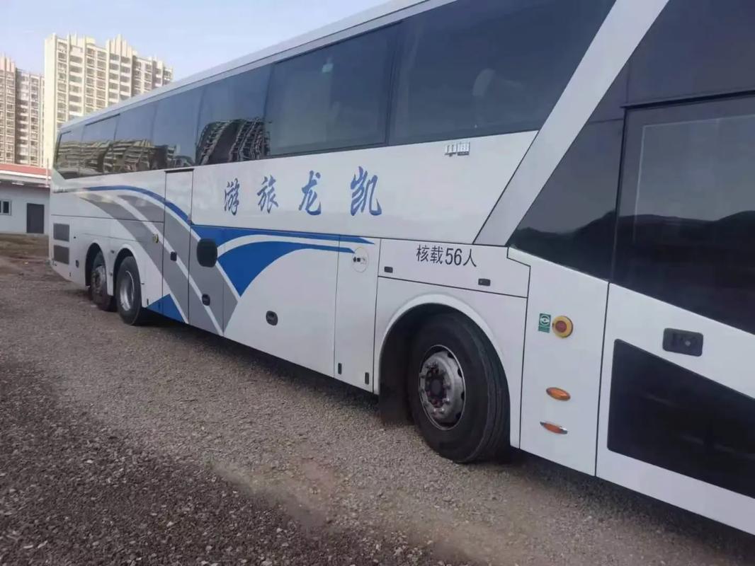 山西旅游客车图片有哪些热门款？-图2