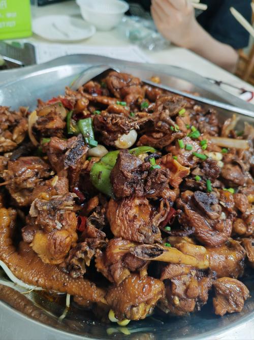 昆山西街金老汉烧鸡公为何这么火？-图1