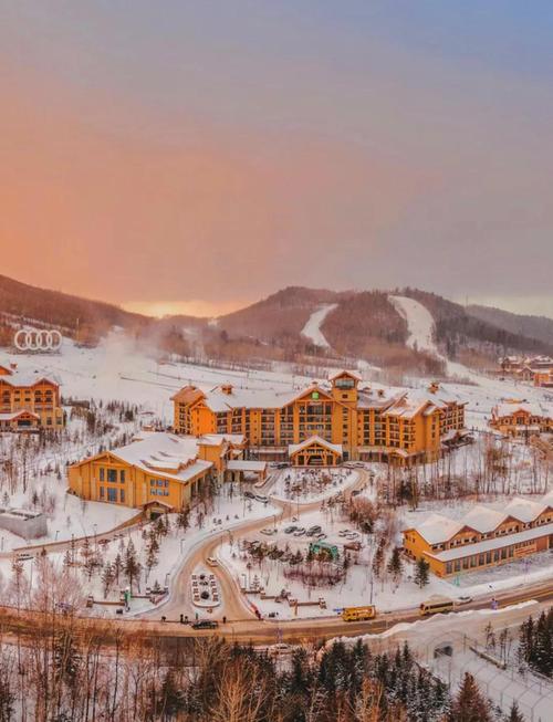 长白山西坡万达度假村有何特色？-图1