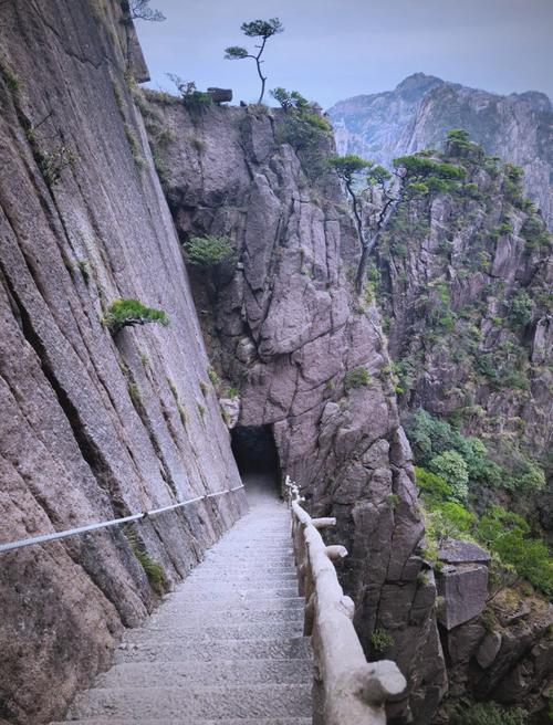 黄山西海大峡谷与黄山主景区有何不同？-图1