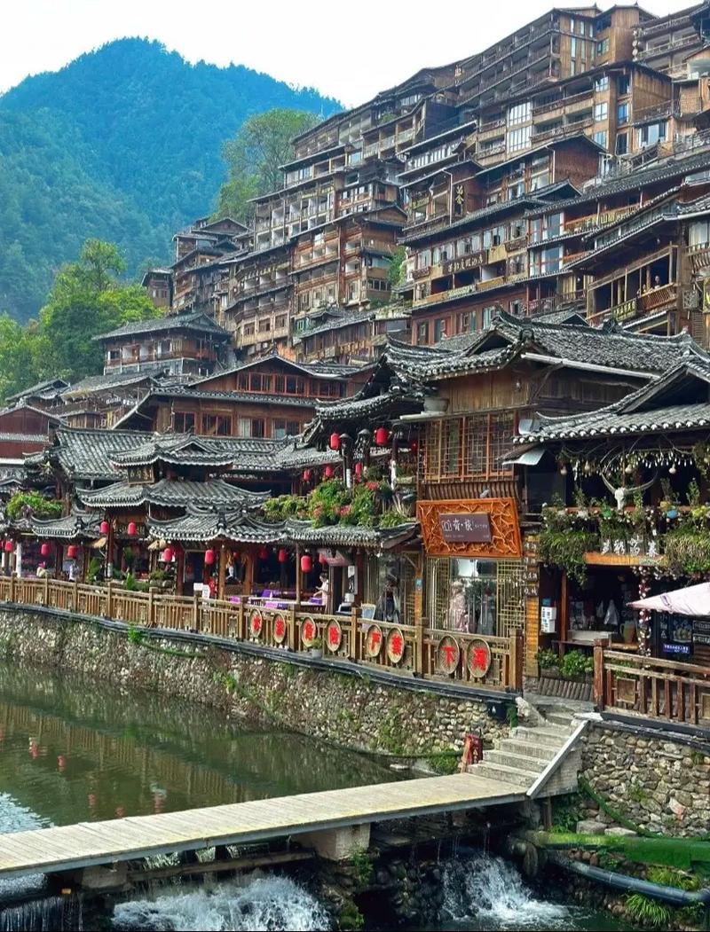 雷山西江千户苗寨有何独特魅力？-图2