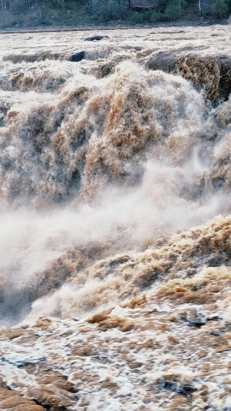 壶口瀑布究竟在山西还是陕西？-图1