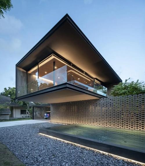 有钱现在投资什么好呢-图1