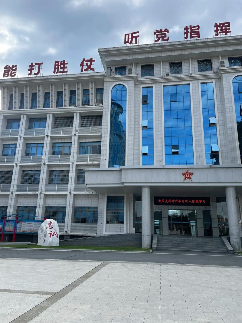 山西省国防工会如何服务职工与国防建设？-图1