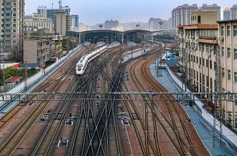 洛阳到平顶山西火车有哪些车次？-图1