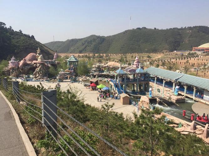 山西榆次乌金山欢乐谷有何特色玩法？-图2