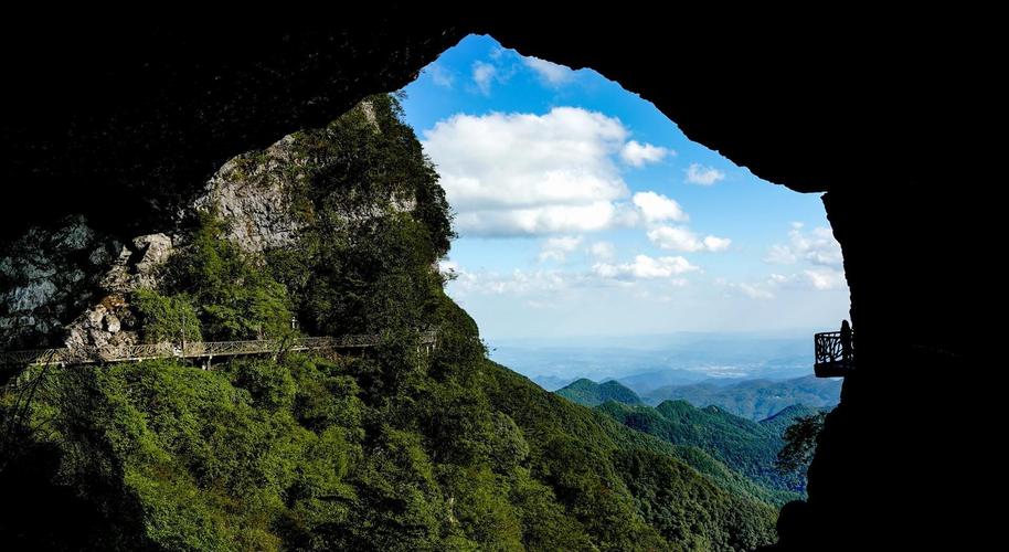 金佛山西坡与北坡,哪个更值得一去?-图2 金佛山西坡与北坡,哪个更值得一去?-图2