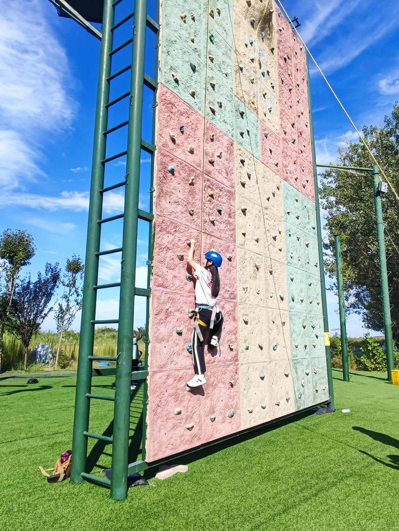 青少年拓展训练营投资，回报与风险如何平衡？-图1