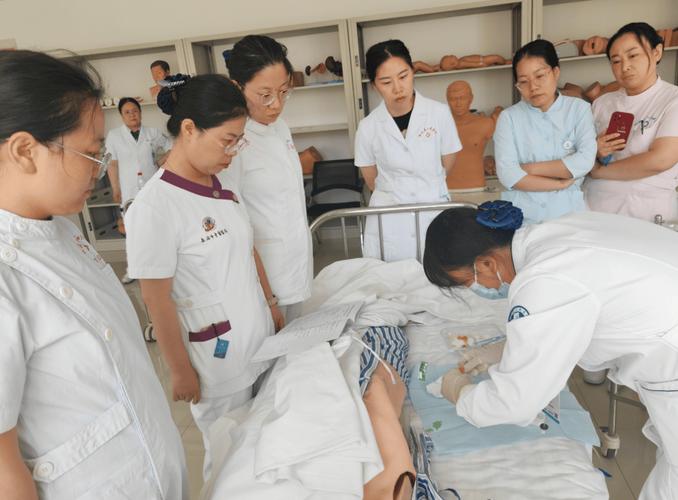 山西各大医院招考护士，条件有哪些？-图2